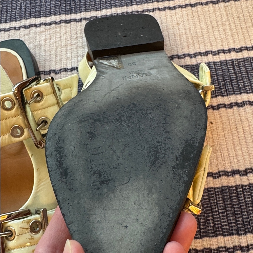 Women's White Egret Slingback Ballet Flat Shoe With Buckles - 35 - Picture 6 of 9